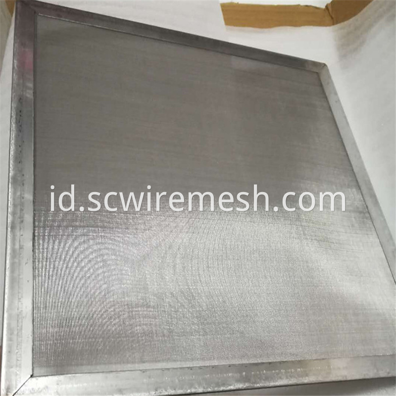 Black Wire Mesh